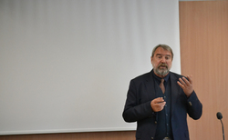 dsc-0562_250x154_crop_478b24840a