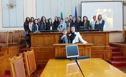 prof-mihaylova_250x154_crop_478b24840a