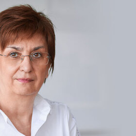 ekaterina-mihailova-nbu_280x280_crop_478b24840a