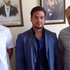 mladshi_280x280_crop_478b24840a