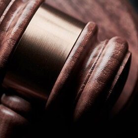 04-judge-unsplash-678x410-crop-478b24840a_280x280_crop_478b24840a