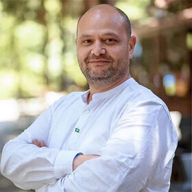 359444858-10223731531105018-3439756425665784307-n_280x280_crop_478b24840a