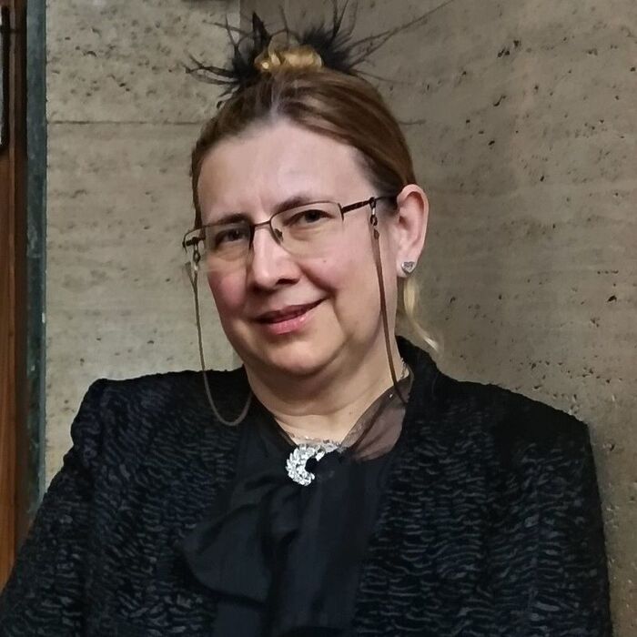 katerina-b-yocheva-fb_700x700_crop_478b24840a