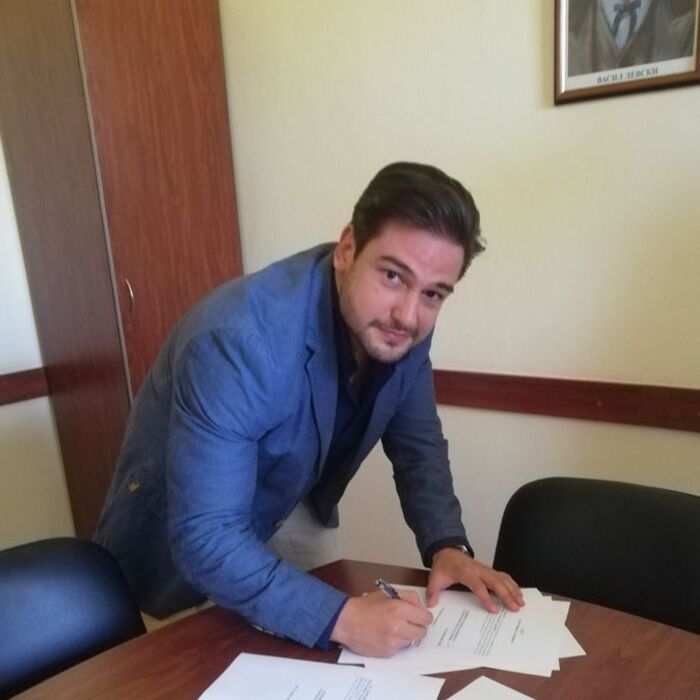 robertino-todorov-prb-bg_700x700_crop_478b24840a