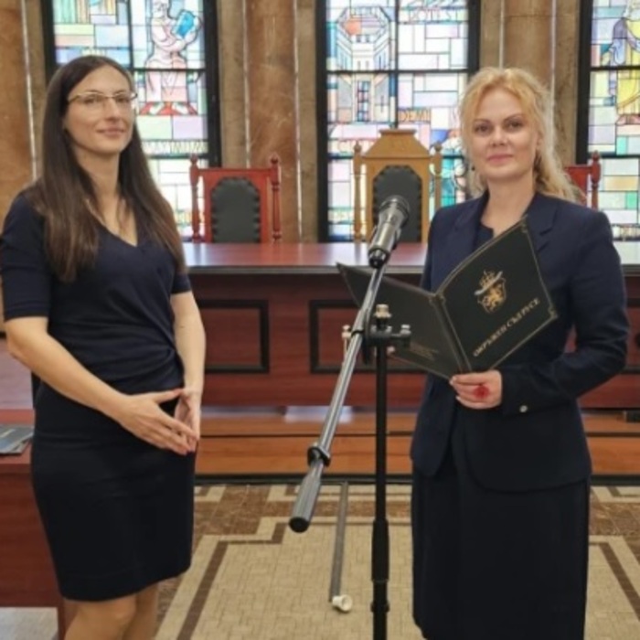 katina-kavarova-focus_700x700_crop_478b24840a