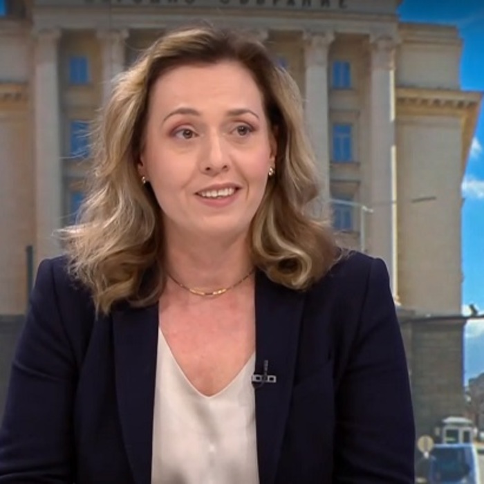 denica-topchiiska-nova-televizia_700x700_crop_478b24840a