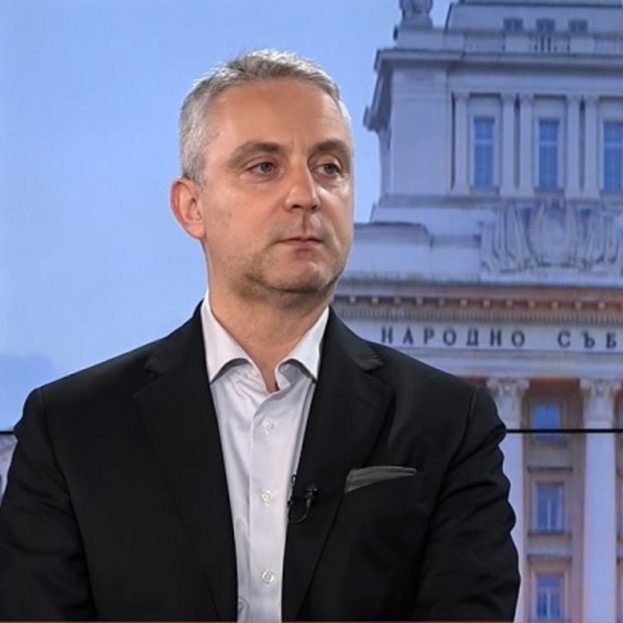 stoil-mollov-euronewsbulgaria-com_700x700_crop_478b24840a