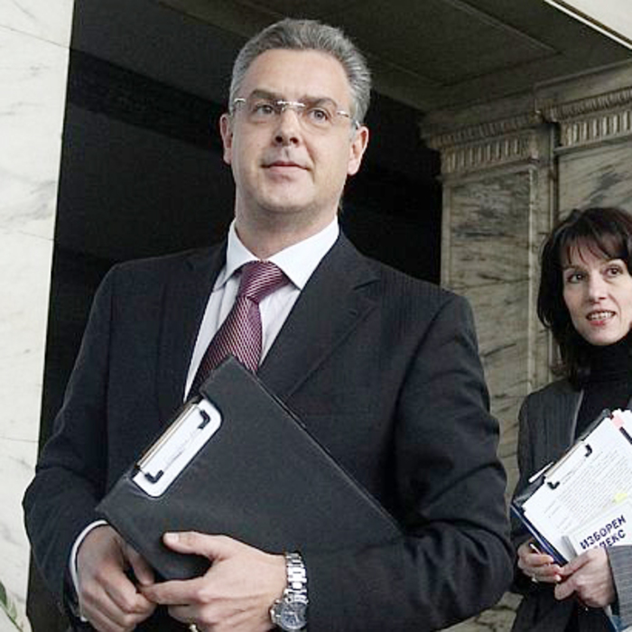 photo-3_700x700_crop_478b24840a