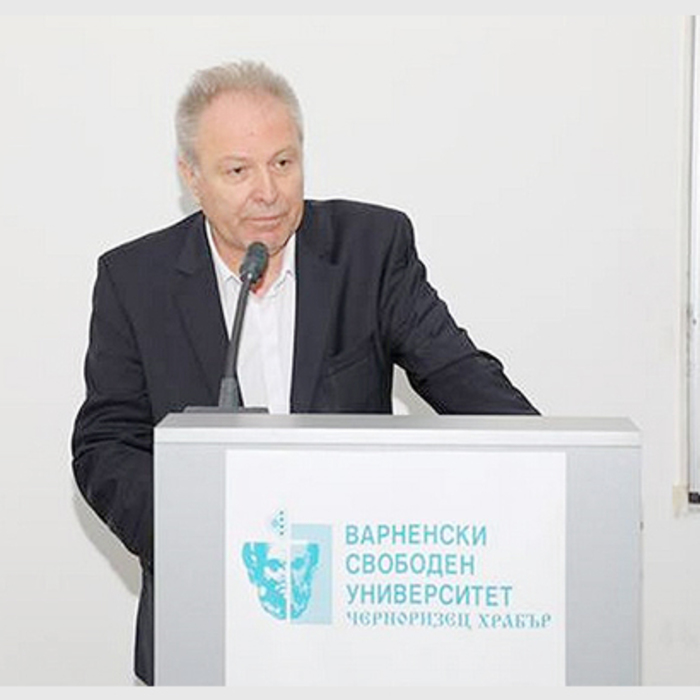 photo-32_700x700_crop_478b24840a