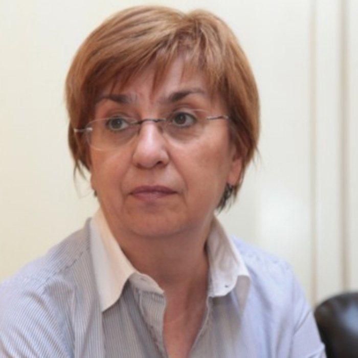 ekaterina-mihaylova_700x700_crop_478b24840a