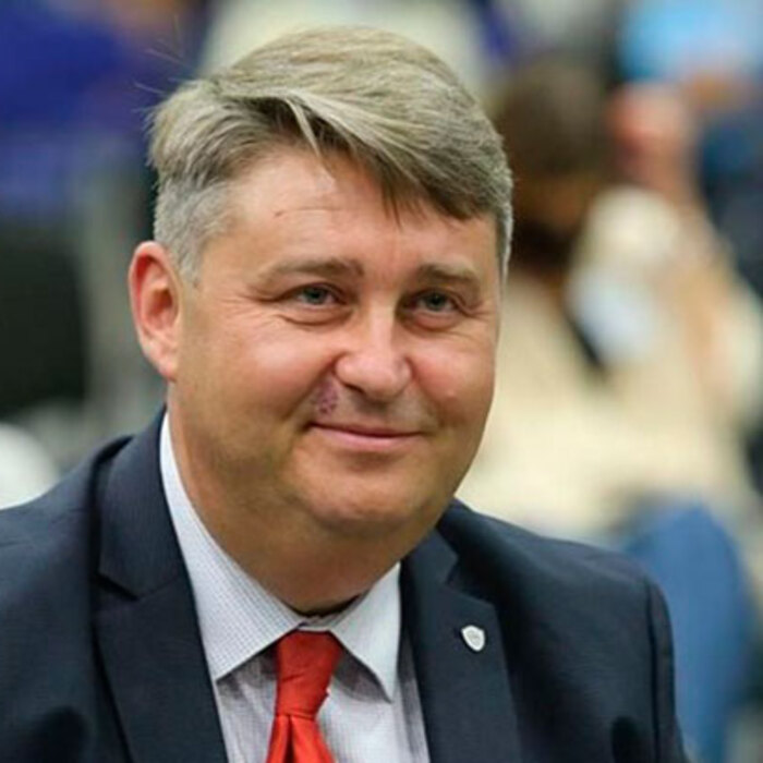 evgeni-ivanov-v-24-chasa_700x700_crop_478b24840a