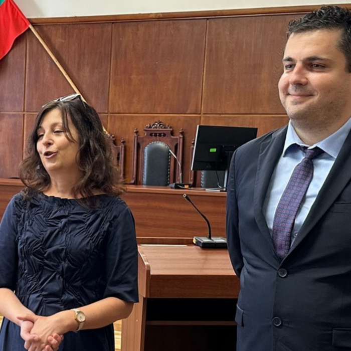 law_700x700_crop_478b24840a