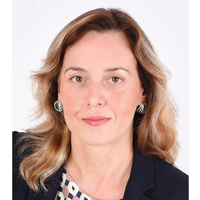 denica-topchiiska-nbu_700x700_crop_478b24840a