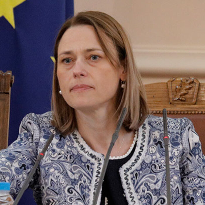 iva-miteva-rupcheva-parliament-bg_700x700_crop_478b24840a