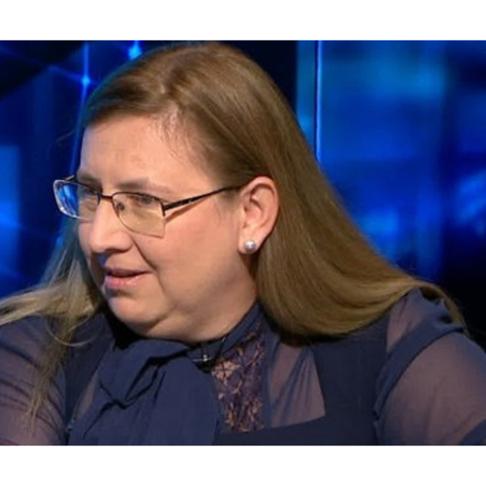 katerina-yocheva-bloomberg-tv_700x700_crop_478b24840a