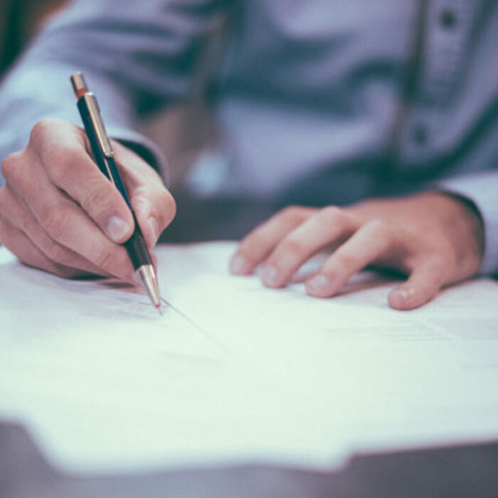 advokat-offnews_700x700_crop_478b24840a