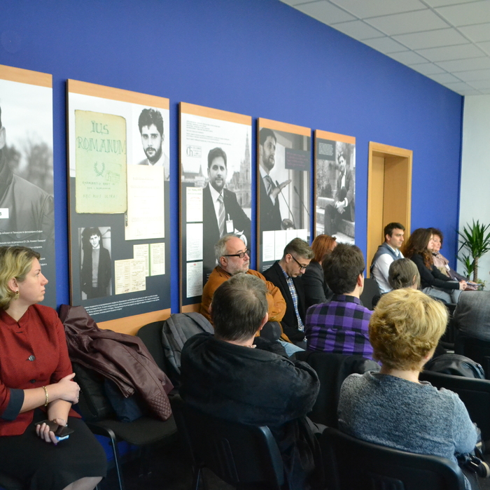 dsc-0874_700x700_crop_478b24840a