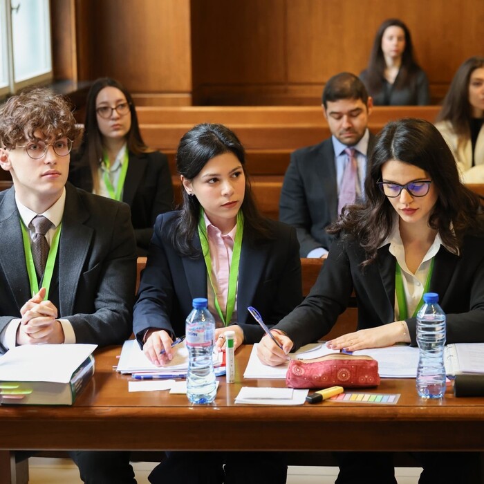 3_700x700_crop_478b24840a